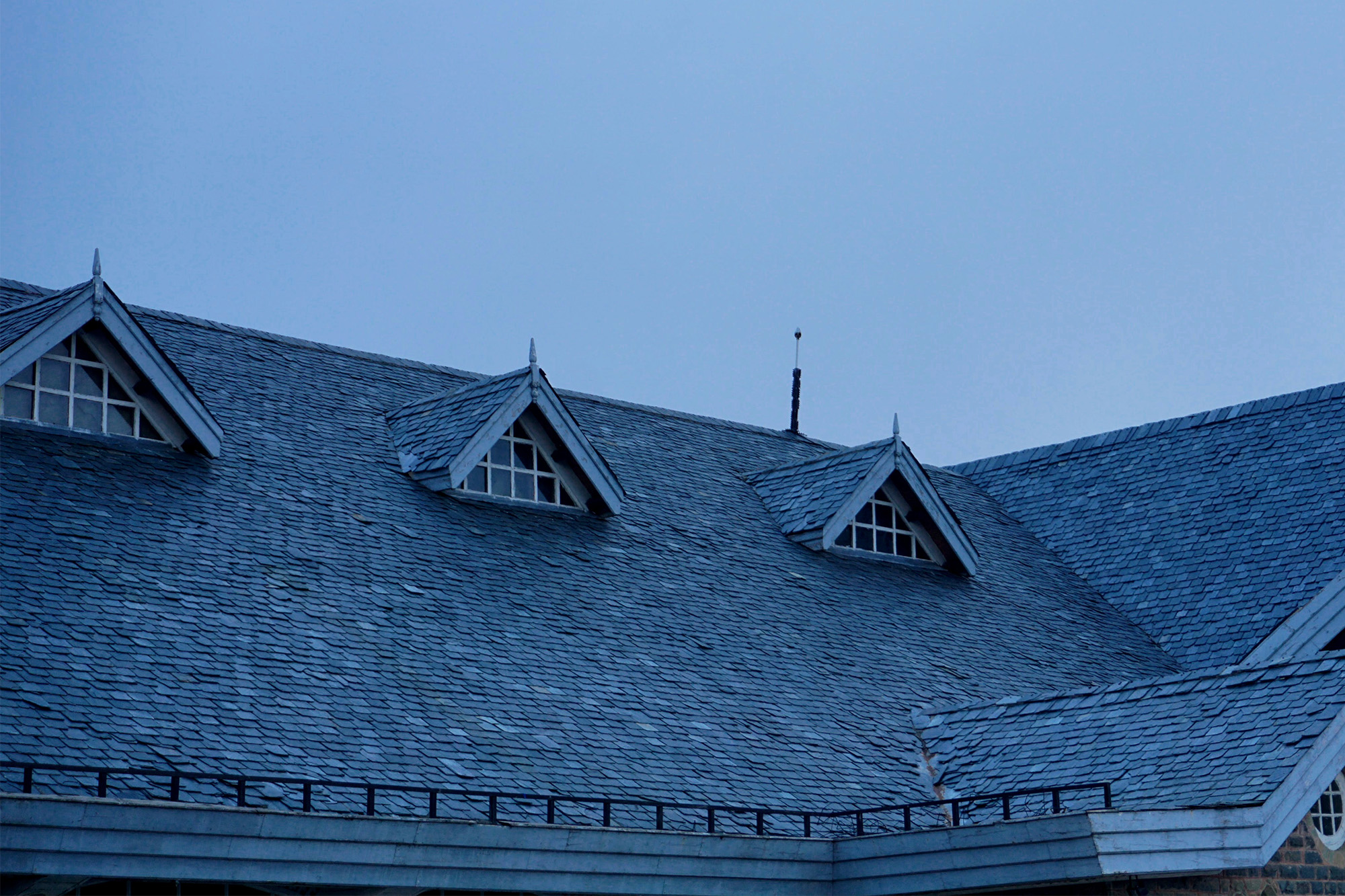 top-6-surprising-benefits-of-roof-restoration-on-your-home-roofstruction