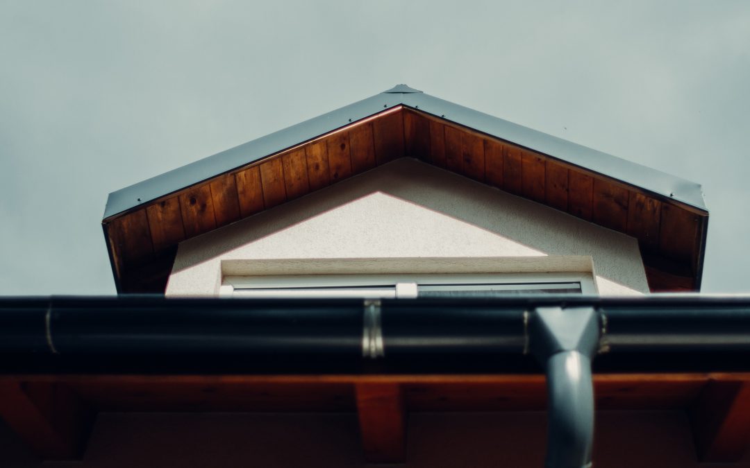 Gutter Maintenance for Optimal Roof Health and Home Protection